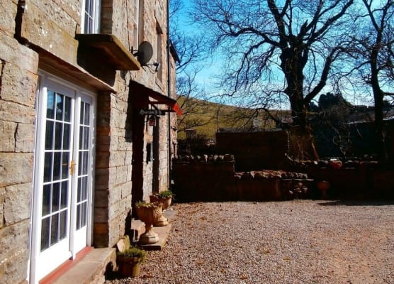 Riverside Bed & Breakfast 1