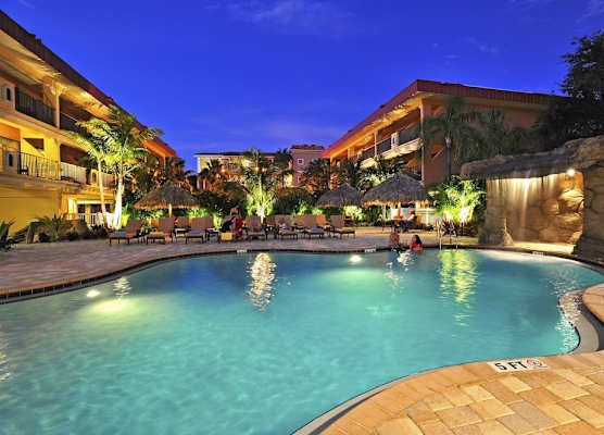 Coconut Cove All-Suite Hotel 1