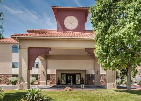 Quality Inn & Suites Albuquerque West 1