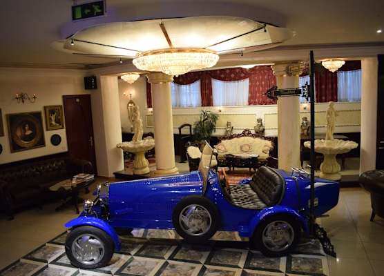 Queen's Astoria Design Hotel 1