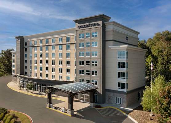 Doubletree by Hilton Chattanooga Hamilton Place 1
