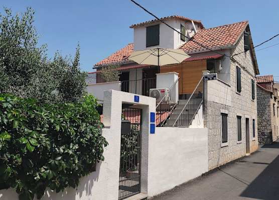 Guesthouse Trogir Proto-Free parking 1