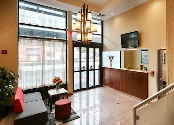Best Western Plus Arena Hotel 1