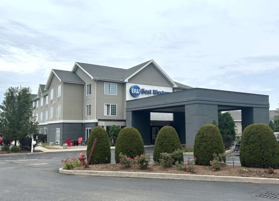 Best Western Erie Inn & Suites 1