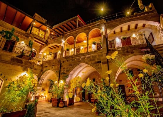 Aren Cave Hotel And Art Gallery 1