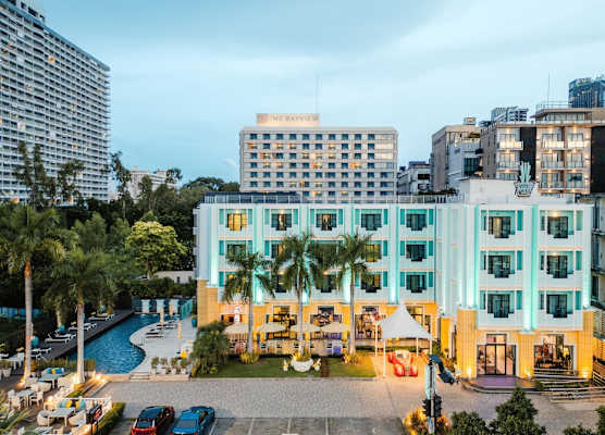 Wave Hotel Pattaya 1