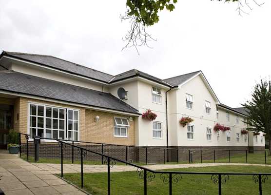 Premier Inn Epsom Central 1