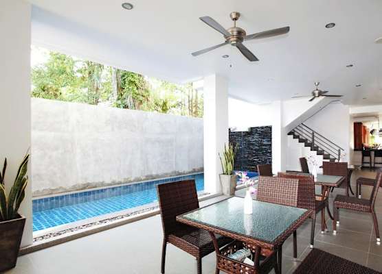 One World One Home Naiharn Hotel 1