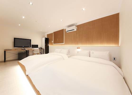 Gwangju W Lounge Hotel 1