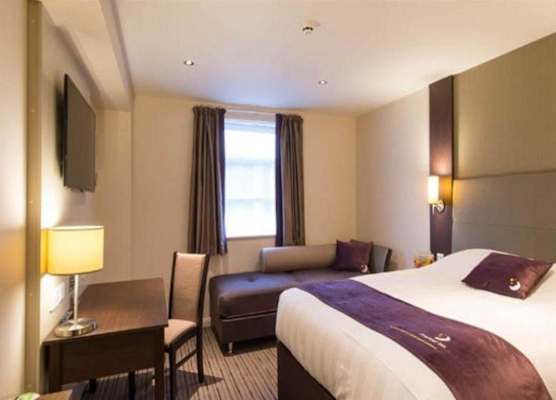Premier Inn Cardiff East 1
