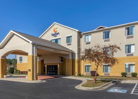 Comfort Inn Smithfield near I-95 1