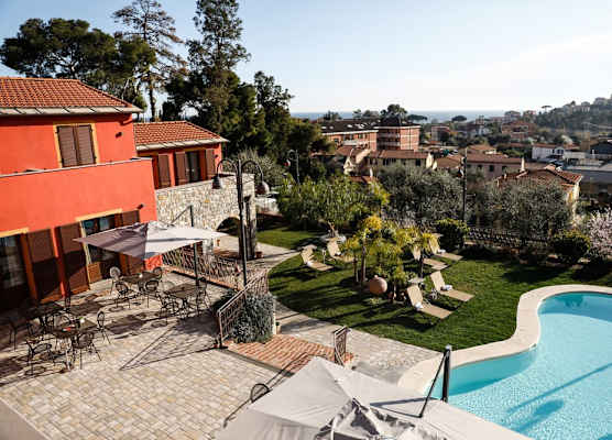 Leonardo Resort 1
