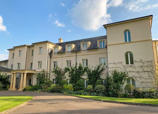 Bowood Hotel, Spa, and Golf Resort 1