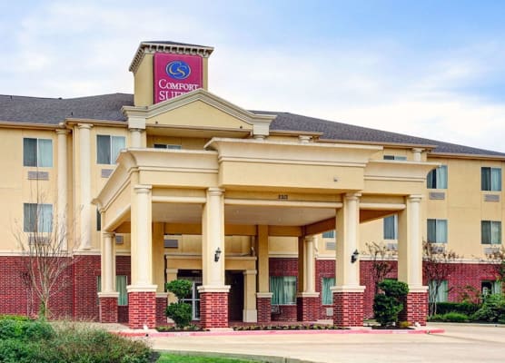 Comfort Suites Texas Ave 1