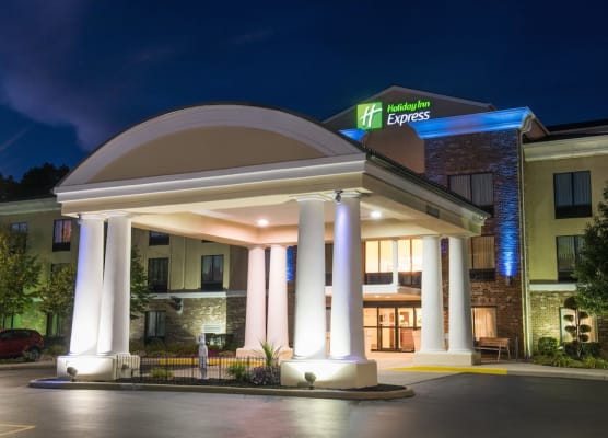 Holiday Inn Express & Suites SHARON-HERMITAGE by IHG 1