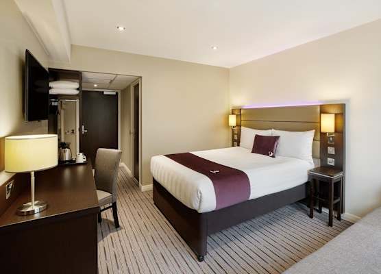 Premier Inn Glasgow East Kilbride Central 1