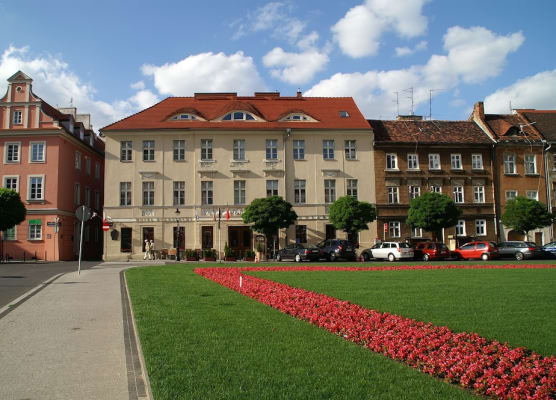 Hotel Kolegiacki 1