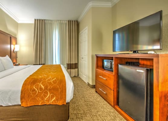 Comfort Suites Tomball Medical Center 1