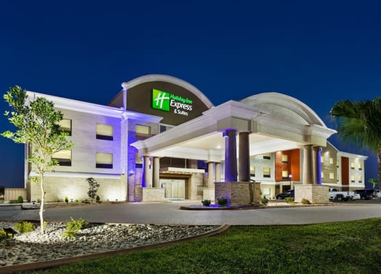 Holiday Inn Express & Suites MISSION-MCALLEN AREA by IHG 1