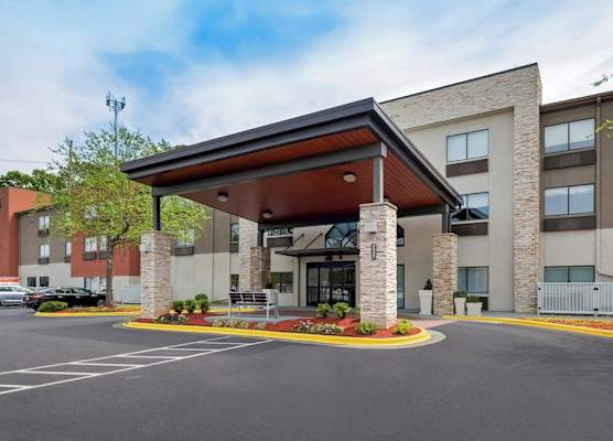 Holiday Inn Express & Suites RALEIGH NE - MEDICAL CTR AREA by IHG 1