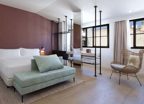 Atocha Hotel Madrid, Tapestry Collection by Hilton 1