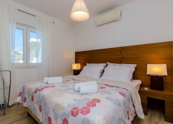 Apartments Knego 1