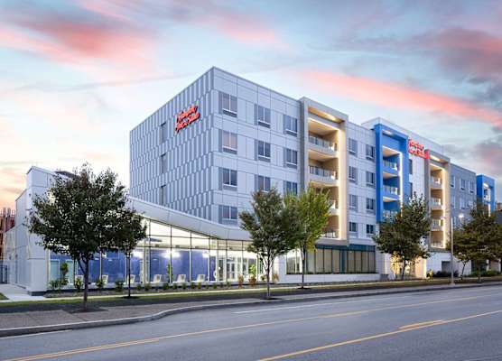 Hampton Inn & Suites Rochester Downtown 1