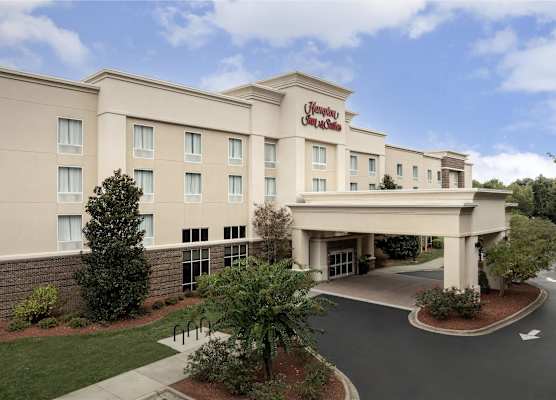 Hampton Inn & Suites Huntersville 1