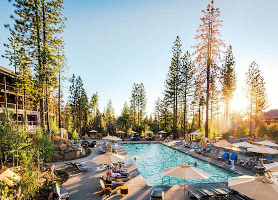 Rush Creek Lodge at Yosemite 1