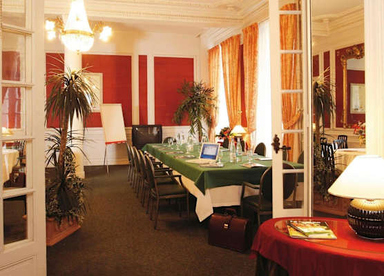 Logis Le Midland 1