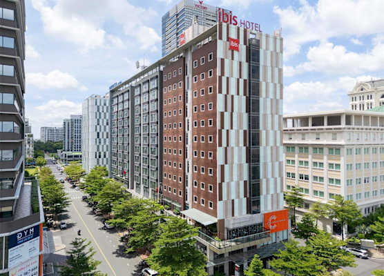Ibis Saigon South 1