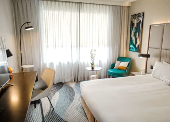Royal Pacific Hotel 1