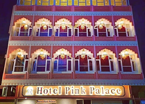 Hotel Pink Palace 1