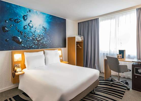 Hotel Novotel Evry Courcouronnes 1