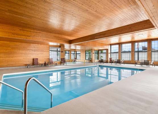 Super 8 by Wyndham La Crosse 1