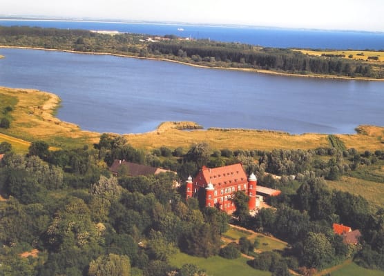 Hotel Schloss Spyker 1