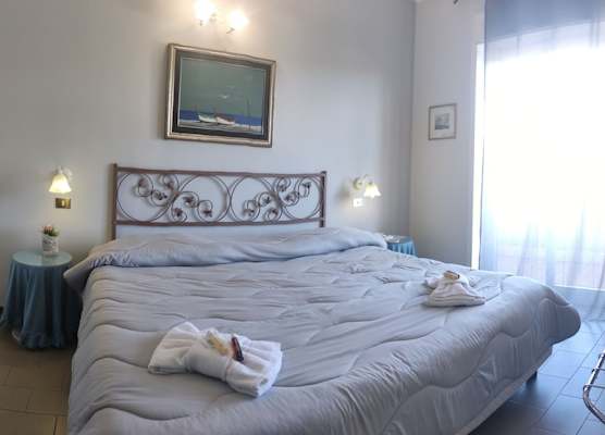 TK HOTEL - ex Ares 1