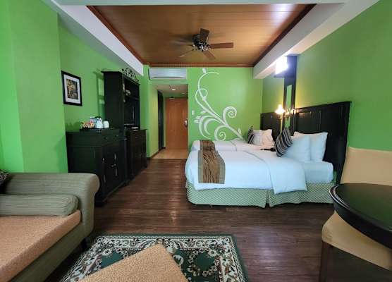 Lee Boutique Hotel Tagaytay 1