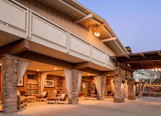The Lodge at Tiburon 1