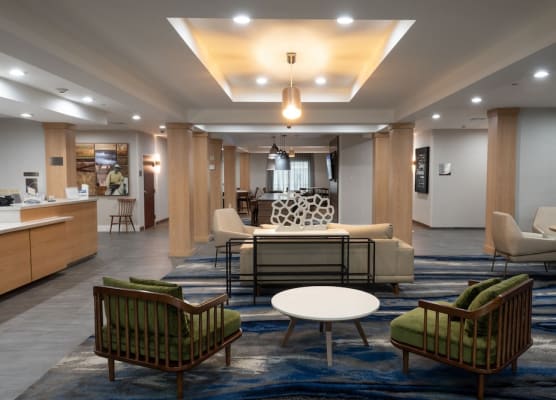 Fairfield Inn & Suites Denton 1
