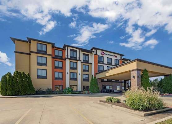Best Western Plus Tupelo Inn & Suites 1