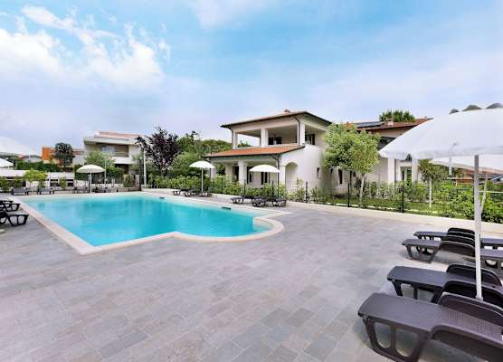 RESIDENCE FIORE ROSSO 1