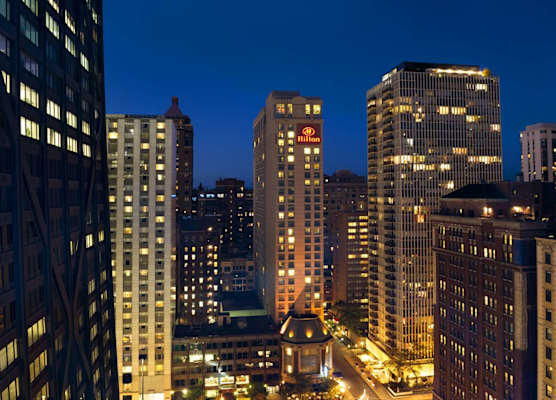 Hilton Chicago/Magnificent Mile Suites 1