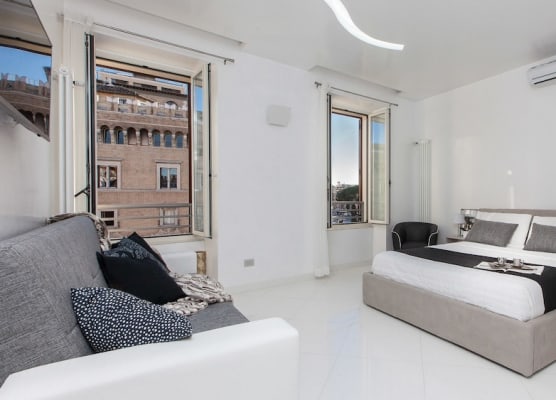Piazza Venezia White Apartments 1