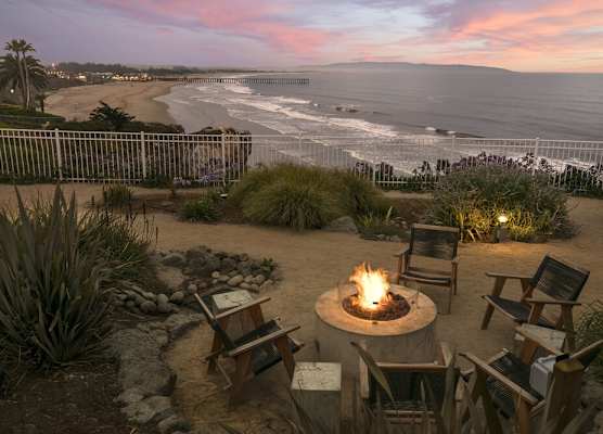 Cottage Inn by the Sea 1