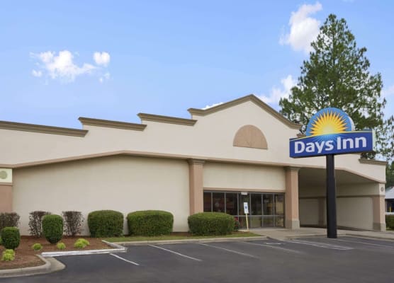 Days Inn by Wyndham Fayetteville-South/I-95 Exit 49 1