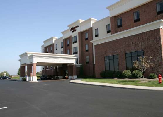 Hampton Inn Stow 1