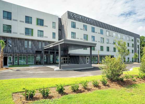 Courtyard by Marriott Charleston-North Charleston 1