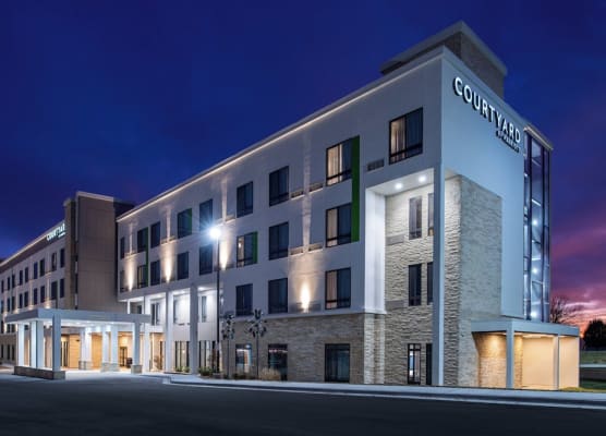 Courtyard Kansas City Olathe 1