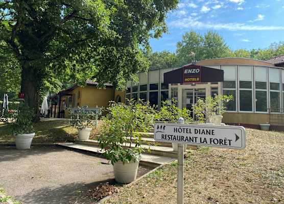 Enzo Hôtels Premier Prix - Logis Amnéville 1
